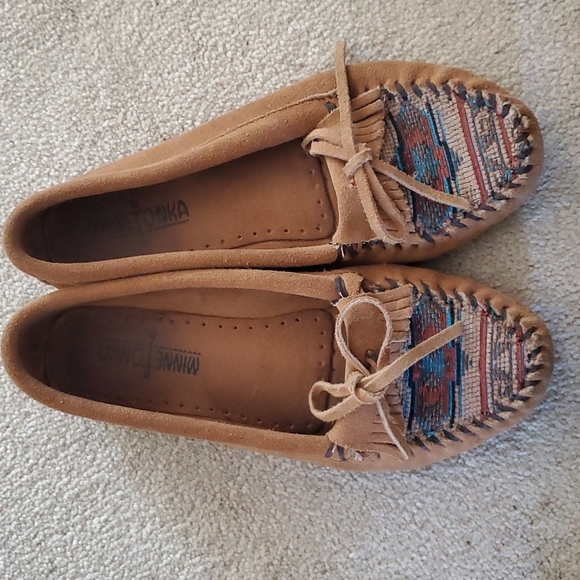 Minnetonka Shoes - Minnetonka flats